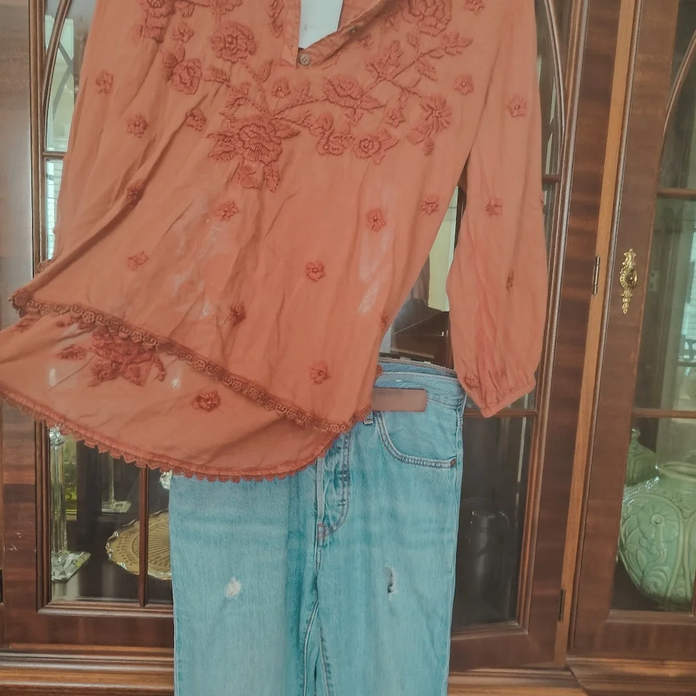 SOLD ..Burnt orange top nwt - Picture 7 of 8